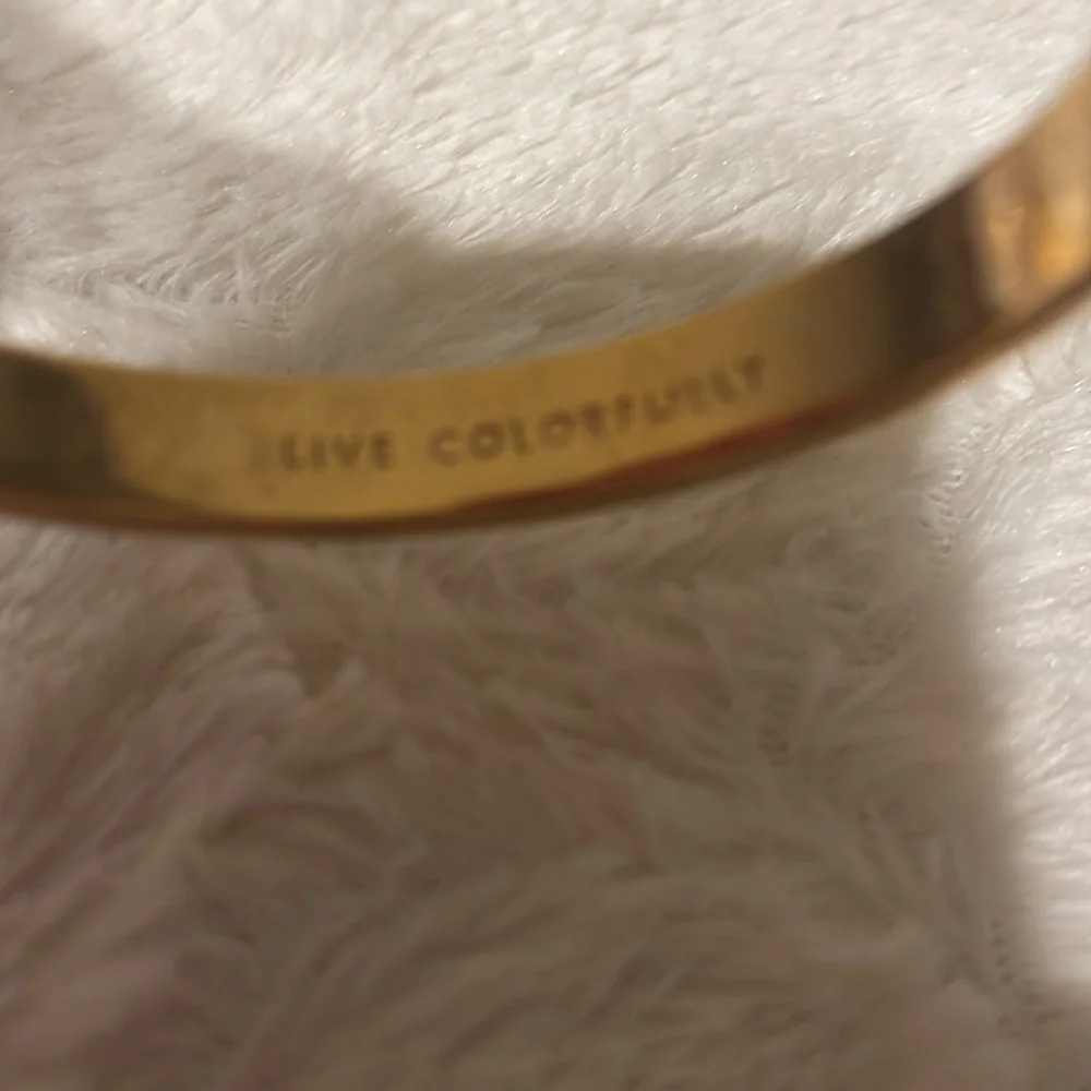 Kate Spade ♠️“Live Colorfully” Hot Pink w/Gold Spades Idiom Bangle Bracelet - Picture 3 of 11